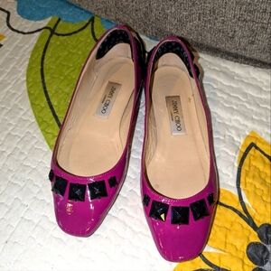 Jimmy Choo Sz 37.5 Magenta Pink purple Flats Black Studs Embellished Logo Italy
